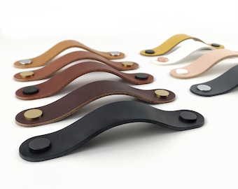 Leather Drawer Pull: 3cm Wide, Vegetable Tanned Leather, Brass Hardware