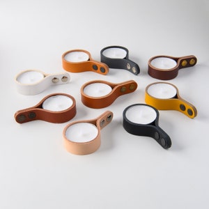 Tealight candle holder from leather