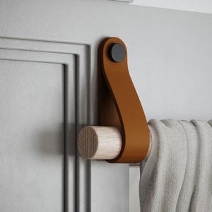 Leather curtain holder, Wall strap, Quilt and oar hanger, Macrame display, Made in Germany