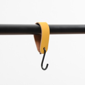 leather S-hook, coat hook, ochre leather with black hook