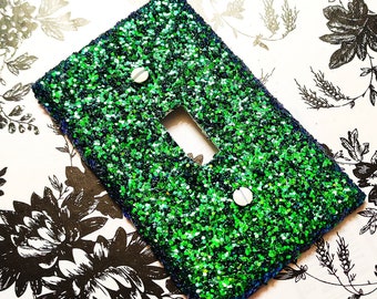 Color Shifting Green/Yellow Chunky Glitter || Bling Light Switch Plates, Rockers, Outlet Covers || Mermaid Décor || Sparkly Bedroom Lighting