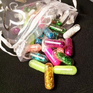 20 Glitter Pills in Organza Bag / Sparkle Capsules Glitter Bomb Sparkly Confetti Rainbow Bachelorette Party Favor / Funny Gag Gift / Unicorn image 4