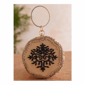 Cartera de mano de seda bordada en color beige con trabajo de cuentas - Cartera de mano de seda bordada a mano - Cartera de noche