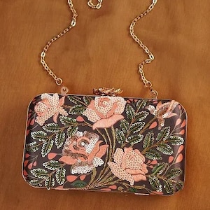 Embrague de seda bordado negro - bolso de bolso de seda bordado a mano - embrague de noche