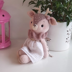 Amigurumi crochet pattern (German/English) "Fenja the little deer" PDF