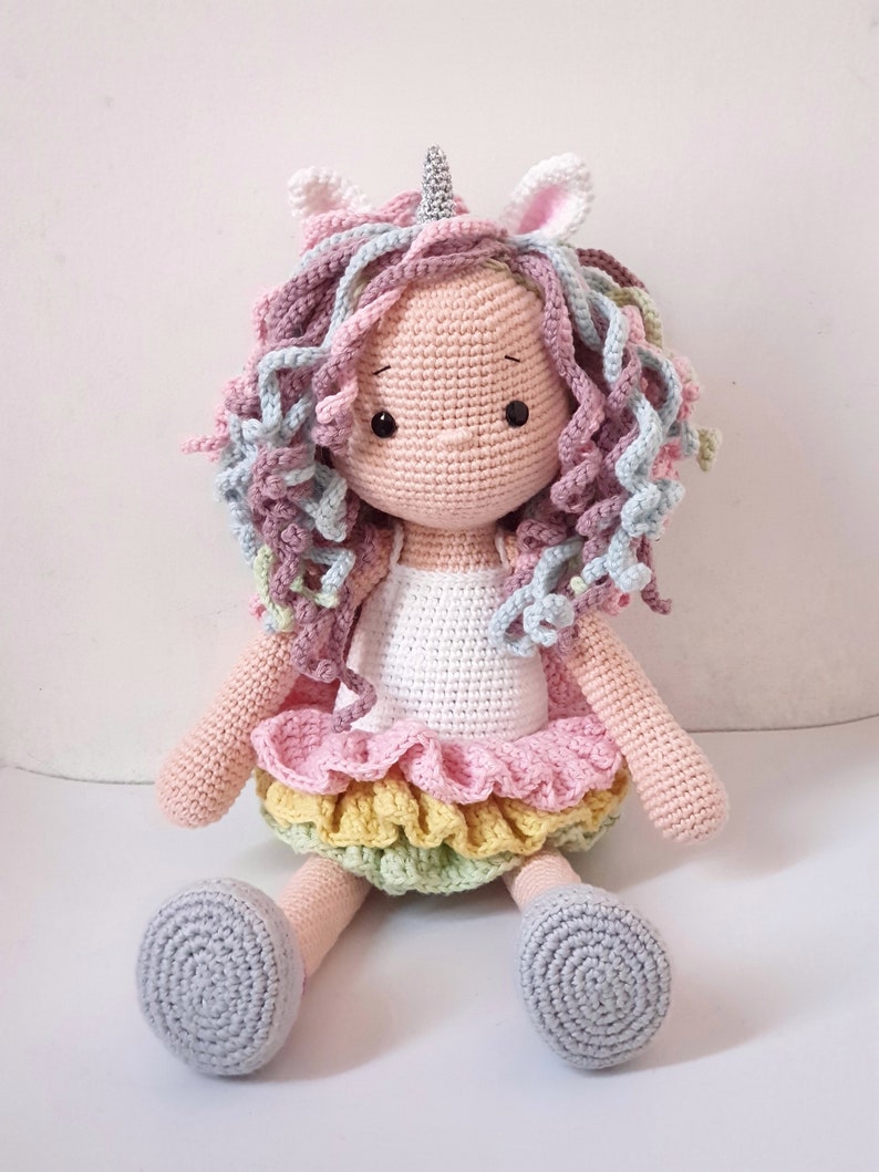 Amigurumi crochet pattern Lou the unicorn doll PDF image 3