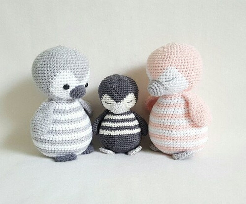 Amigurumi crochet instructions Penguin Pitschu, as a music box or teddy to cuddle German & English PDF image 2