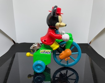 Vintage Illco Toy Walt Disney Mickey Mouse op driewieler opwindspeelgoed