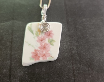 Antique China Pendant, Flower Design Pendant, Antique Broken China Pendant, Antique Dish Pendant, Broken China Necklace, Handmade  Pendant