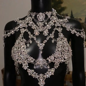 Jeweled body chain shop