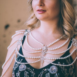 Shoulder jewelry~Wedding Shoulder~Body necklace ~Shoulder necklace~Pearls Chain Necklace~Shoulder jewelry