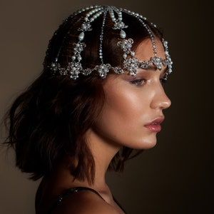 Pearl headpiece ~Silver head chain~ Crystal hairnet~ Bridal forehead band~ Bohemian hair jewelry~ Silver crystal headpiece