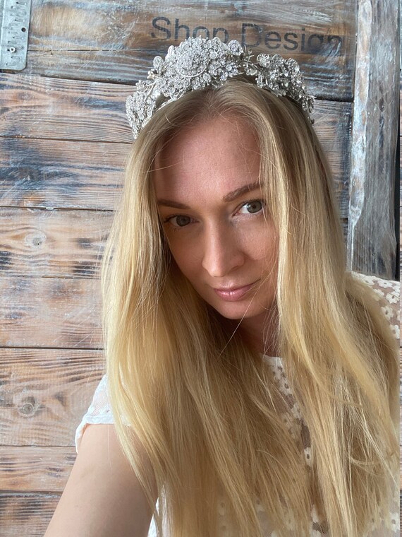 Crystal Crown~crown Royal~silver Tiara~silver Crystal Crown  display picture 3