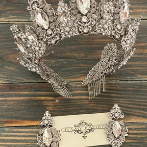 Crystal silver pearl crownWedding crownBridal earringsSilver tiaraSparkling crownSilver bridal diademCrystal bridal tiara image 9