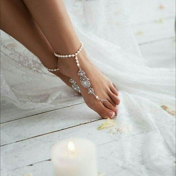 Barefoot sandals~Bridal foot jewelry~Rhinestone pearl barefoot sandal ~Pearl anklets~Beach wedding jewelry