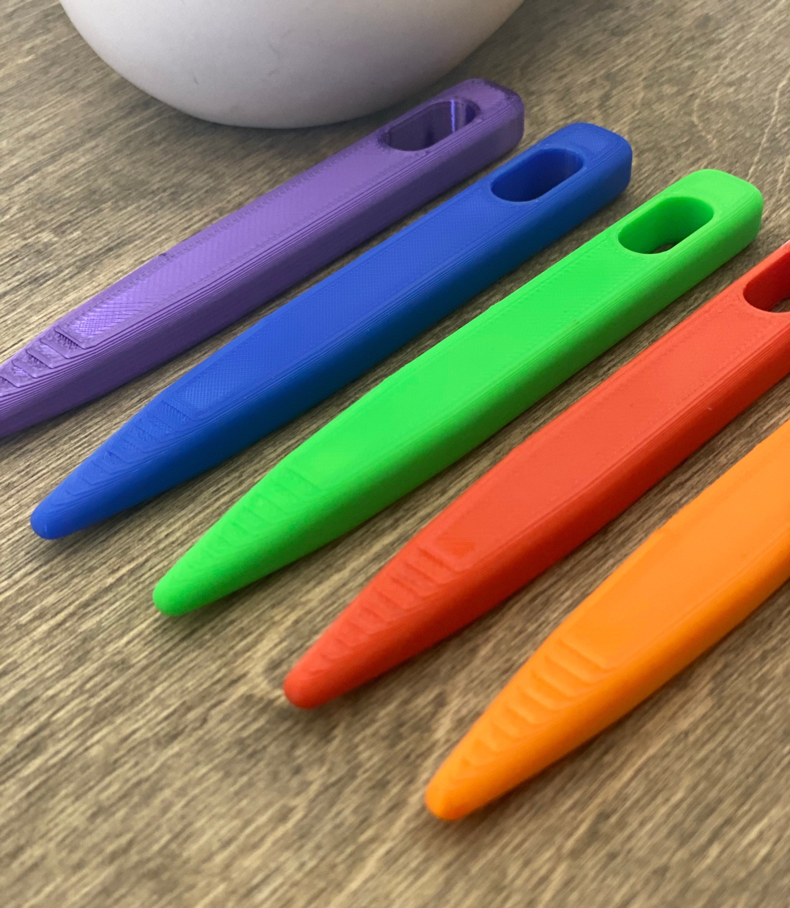 3D Printed Rug Needle: PLA Plastic Weaving Tool
