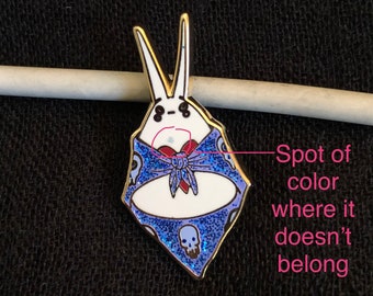 Reisen Bun Emaille Pin Sekunden (Flawed)