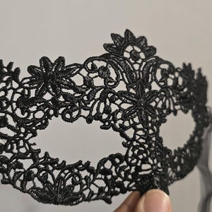 Masquerade Mask Black Lace Eye Mask for Halloween, Venetian Party Masquerade Ball, Cosplay, Hand Strung Organza Ribbon, Elegant and Stylish
