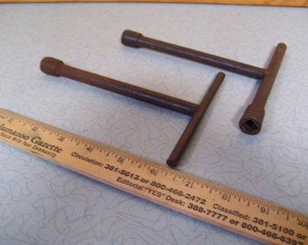 2 Plumbing gas valve T wrenches