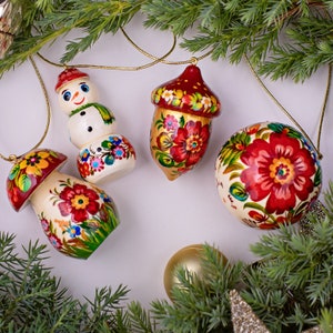 Miniature Christmas wooden ornaments Set 4 pcs figures, hand painted small Christmas decorations mini, Ukrainian artisanal Petrykivka