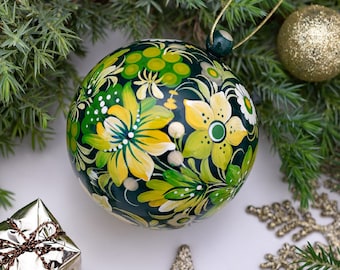 Hand painted Christmas balls wooden -  openable box for small gift -  ukrainian Petrykivka painting, original wooden Christmas ornaments