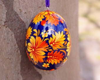 Hand painted  Easter egg with a subtle floral pattern traditional Petrykivka-painting art Beautiful hanging Easter Egg decorations handmade
