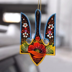 Pendentif Tryzub Décoration trident ukrainienne dans la voiture Décoration de sapin de Noël ukrainienne Décoration de fenêtre. Comme symbole de liberté. Peinture de Petrykivka