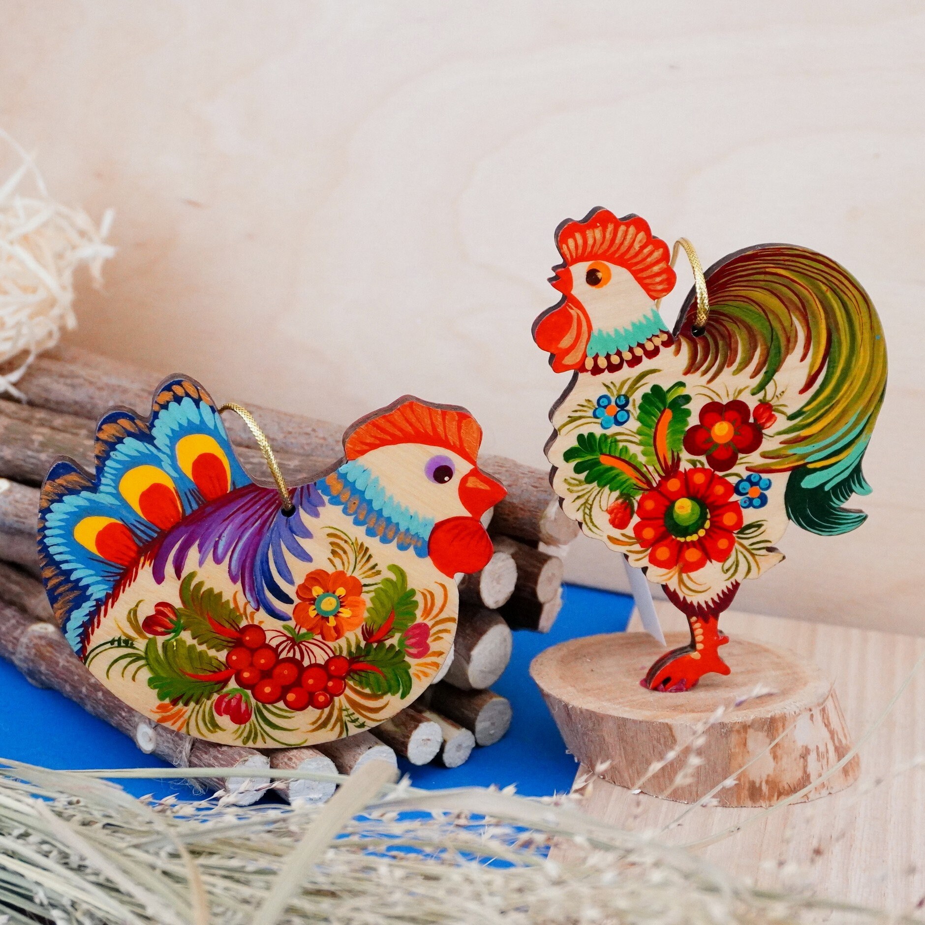 Nachhaltiger Osterschmuck Set aus Holz- Hahn, Huhn -ukrainisches traditionelles Kunsthandwerk - handbemalter Ostereier aus Holz