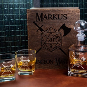 Personalized whiskey glasses Decanter set in wood box, Game master gift for him, Christmas gift for gamer, Men&#39;s cave gift