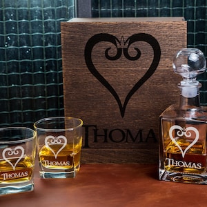 personalized whiskey decanter set in wood box, gift set, Groomsmen gift
