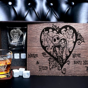 Personalized whiskey gift set, wedding personalized gift for couple, bourbon glasses etched engraved whiskey glasses valentine gift for him