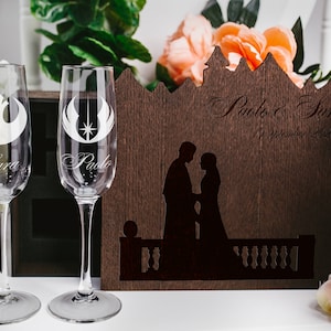 Set of 2 Champagne Toasting Glasses in wood box, Engraved Champagne Glasses, gifе for bride and groom, wedding glasses, wedding gift