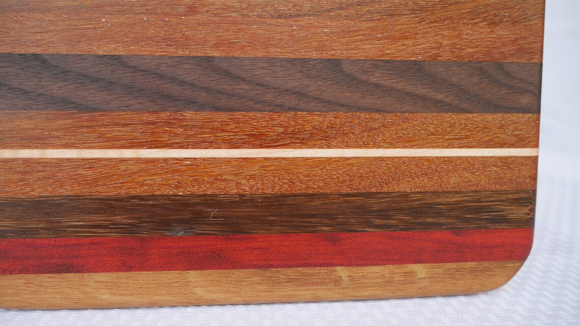 Edge Grain Cutting board with handle made of Cumaru Walnut Etsy