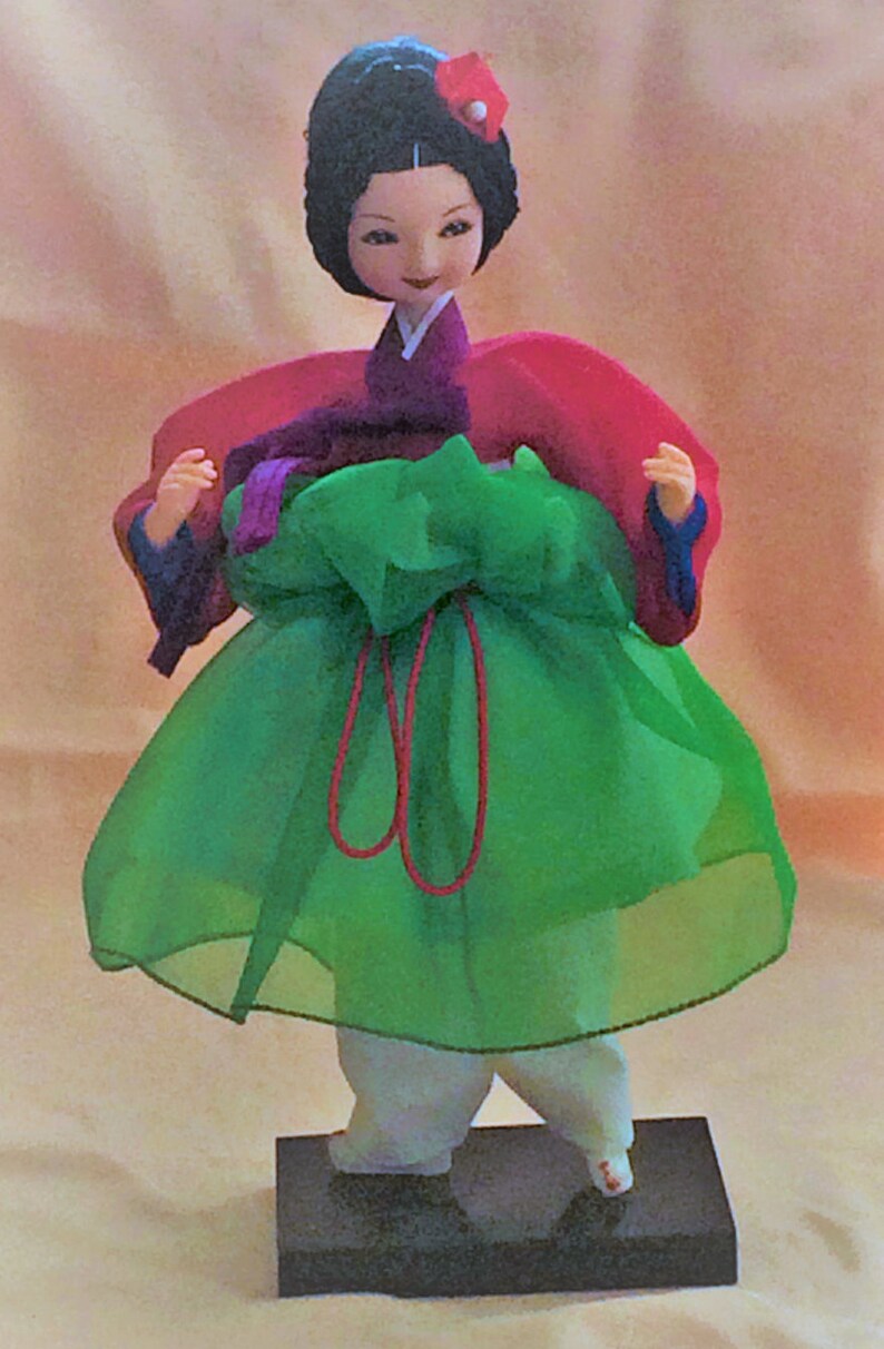 asiatica piedi splendidamente in Adorabile costumeEtsy in bambola zpUVMS