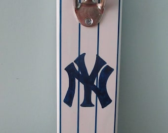 New York Yankees Baseball Team .... Wooden Bottle opener with magnetic cap catcher bottle cap catching opener