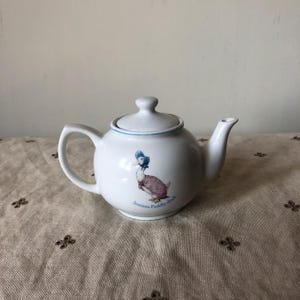 Teiera vintage di Beatrix Potter - Teiera per bambini - Teiera per bambole - Teiera Jemima Puddleduck - Porcellana di Beatrix Potter - Teiera minuscola