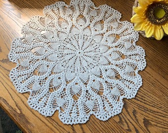 Crochet Round Pineapple in Ecru Color Doily