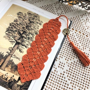 Crochet Bookmark, Bookmark with Tree of Life Charm, Fall Color Leaf Bookmark, Mother's Day Gifts, Orange Leaf Bookmark, Crochet gifts