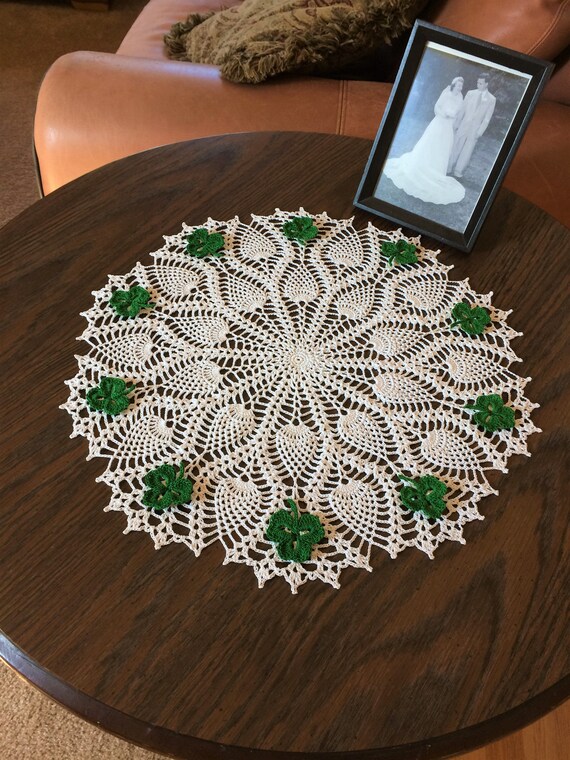 BONBONNIERE DE TABLE CROCHET MAIN CREATION S RAISONNIER ROND