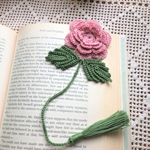 Crochet Flower Bookmark: Mercerized Cotton, Book Lover Gift