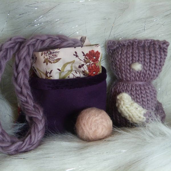 Wool Knit Kitty Toy with Purse