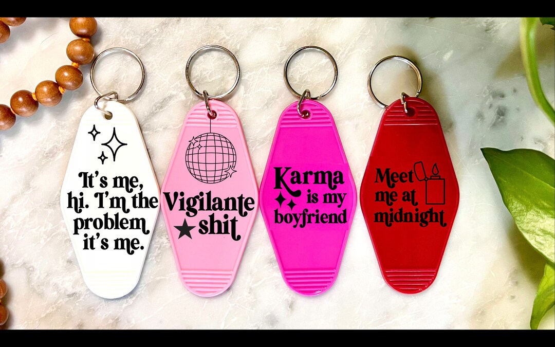Taylor Swift Keychain Midnights Motel Keychain Vintage Style Key Tag