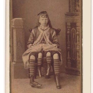 Vintage Circus & Sideshow Performers Zine | Historic Photo Mini Booklet | Oddities and  Curiosities Collectible Art for Artists