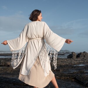 White Bohemian Cardigan Robe/Boho Robe/Kimono Fringe Jacket/Cotton Wedding Robe/Beach Wear Cover Up zdjęcie 3