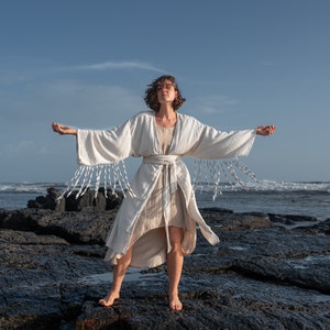 White Bohemian Cardigan Robe/Boho Robe/Kimono Fringe Jacket/Cotton Wedding Robe/Beach Wear Cover Up zdjęcie 9