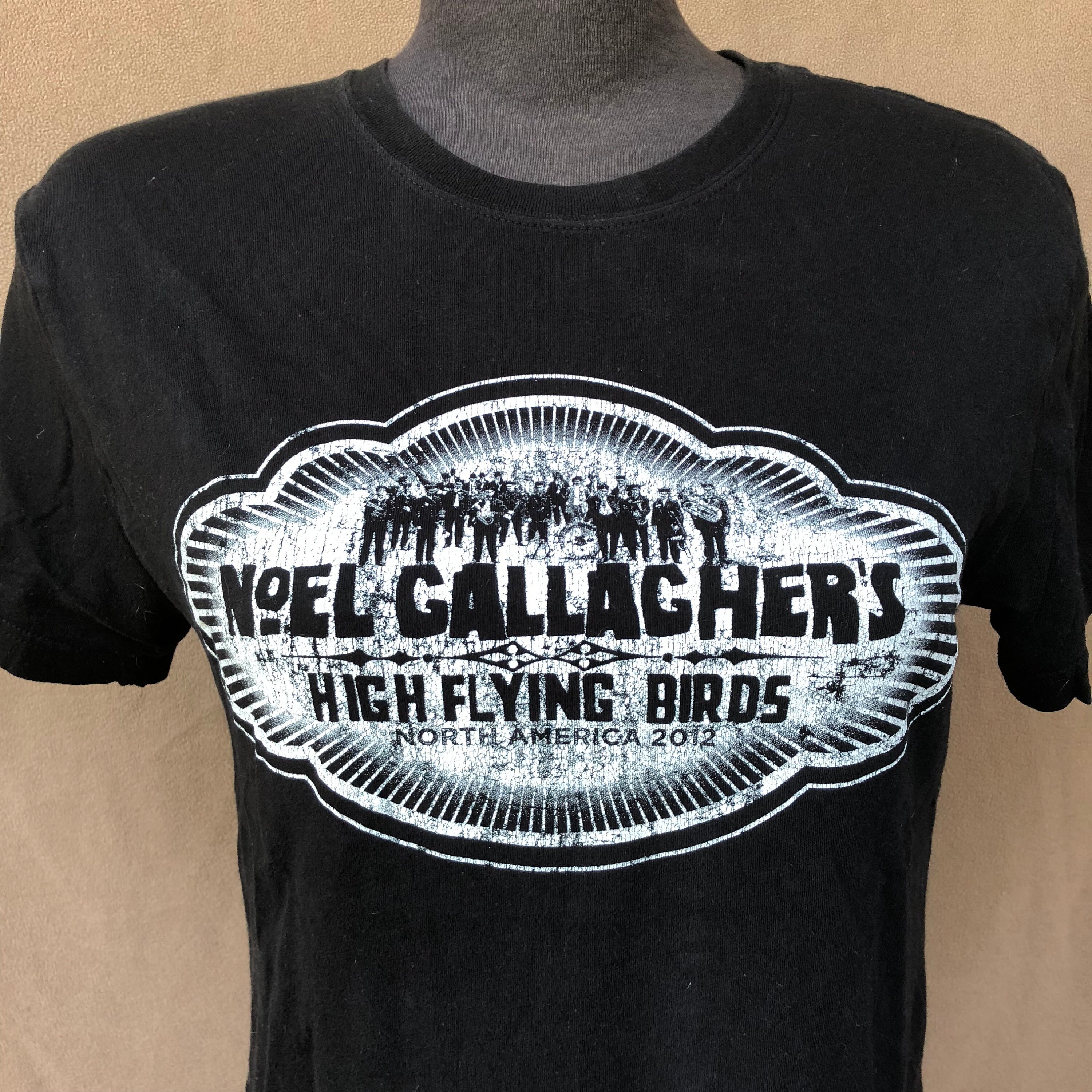 champagne supernova t shirt