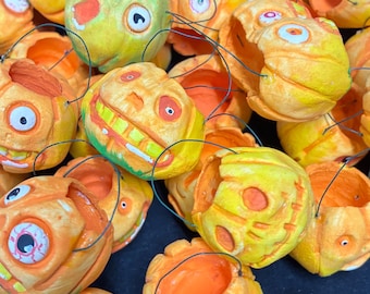 Six little 1" pumpkin pails Vintage look