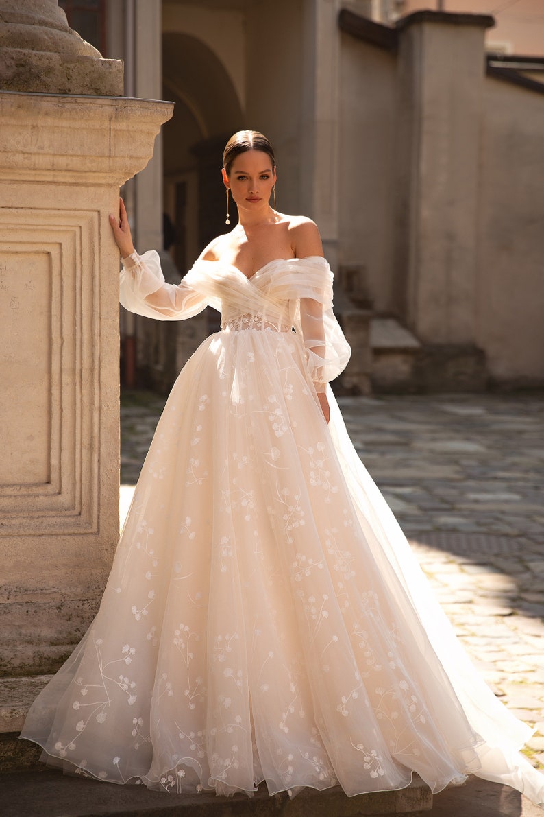 Ball gown wedding dress 5310, Off the shoulders wedding dress, Ivory wedding dress, Bridal gown image 1