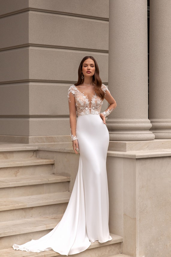 Sheath Wedding Dress 5309 Size 10 in Stock, V-neck Wedding Dress, Ivory Wedding  Dress, 3 D Lace Wedding Dress 