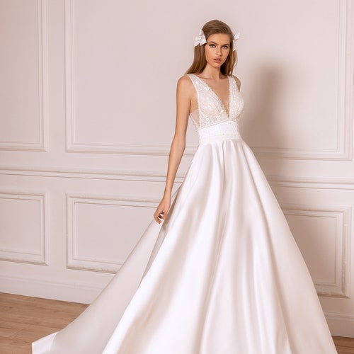V-neck Classic A-line Satin Wedding Dress Bridal Gown - Etsy